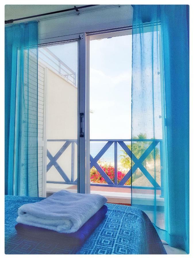 Sea Front Villa Vera Klorakas Buitenkant foto